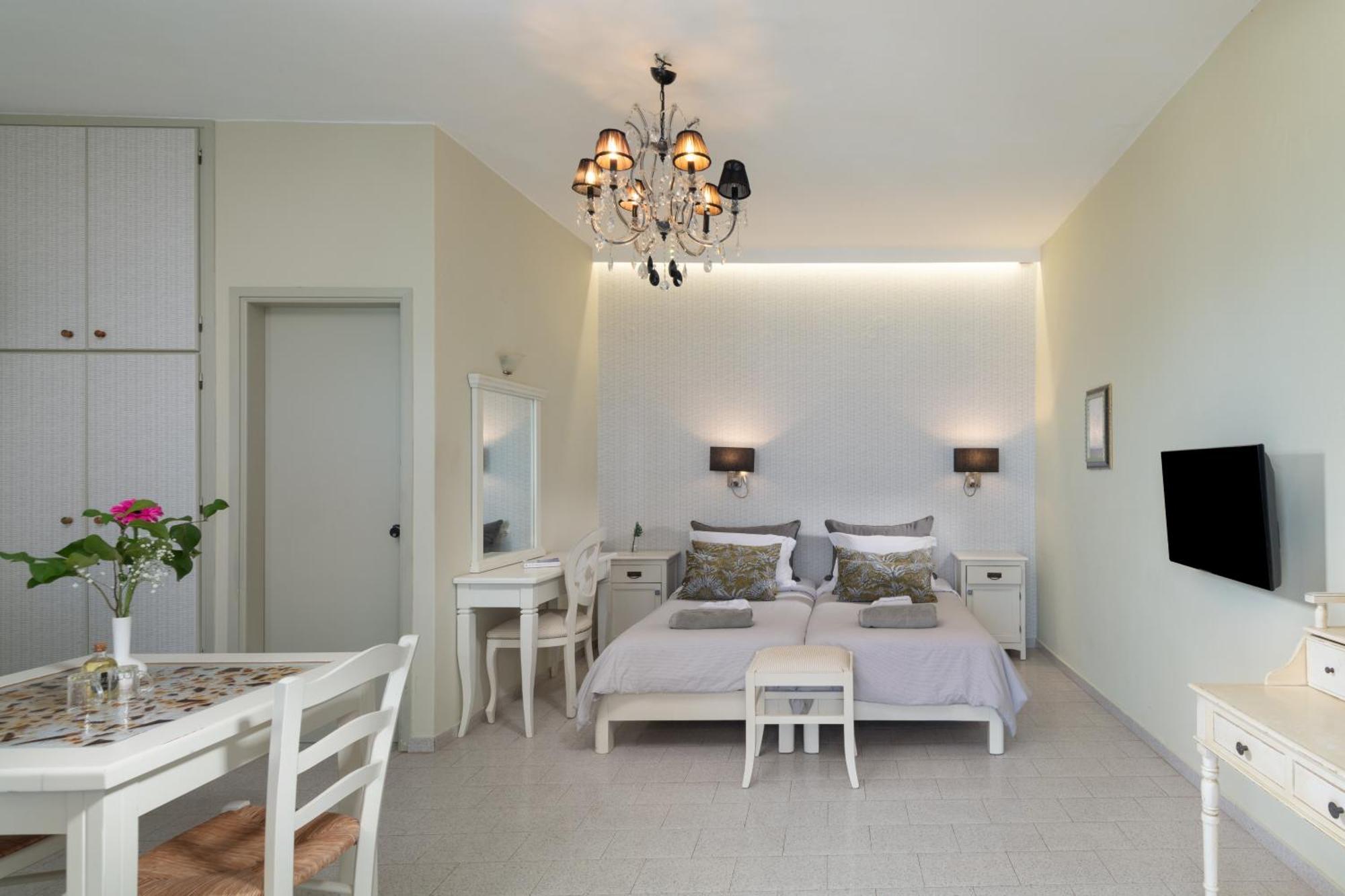 Adrakos Apartments (Adults Only) เอลุนดา ภายนอก รูปภาพ