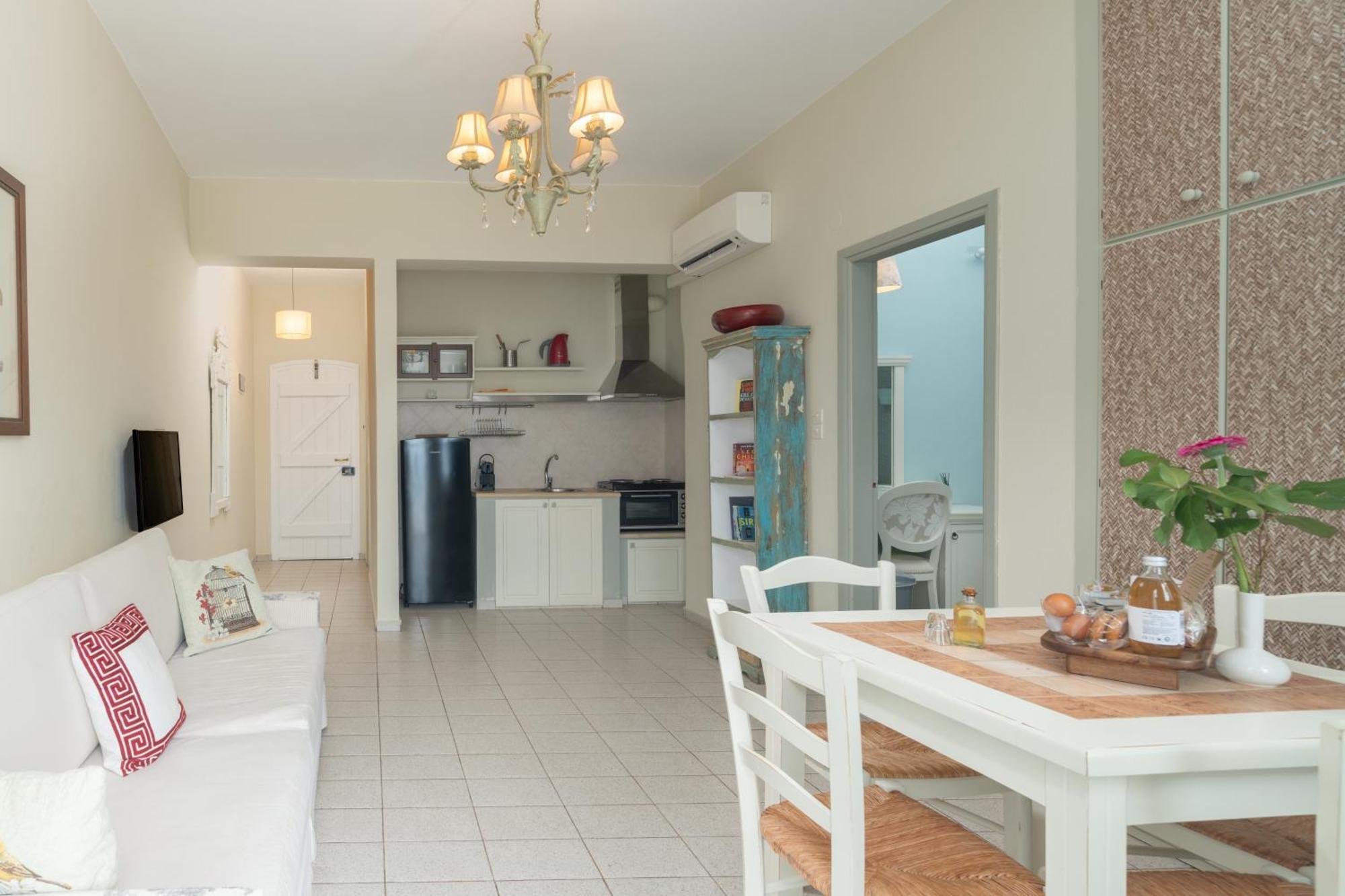 Adrakos Apartments (Adults Only) เอลุนดา ภายนอก รูปภาพ