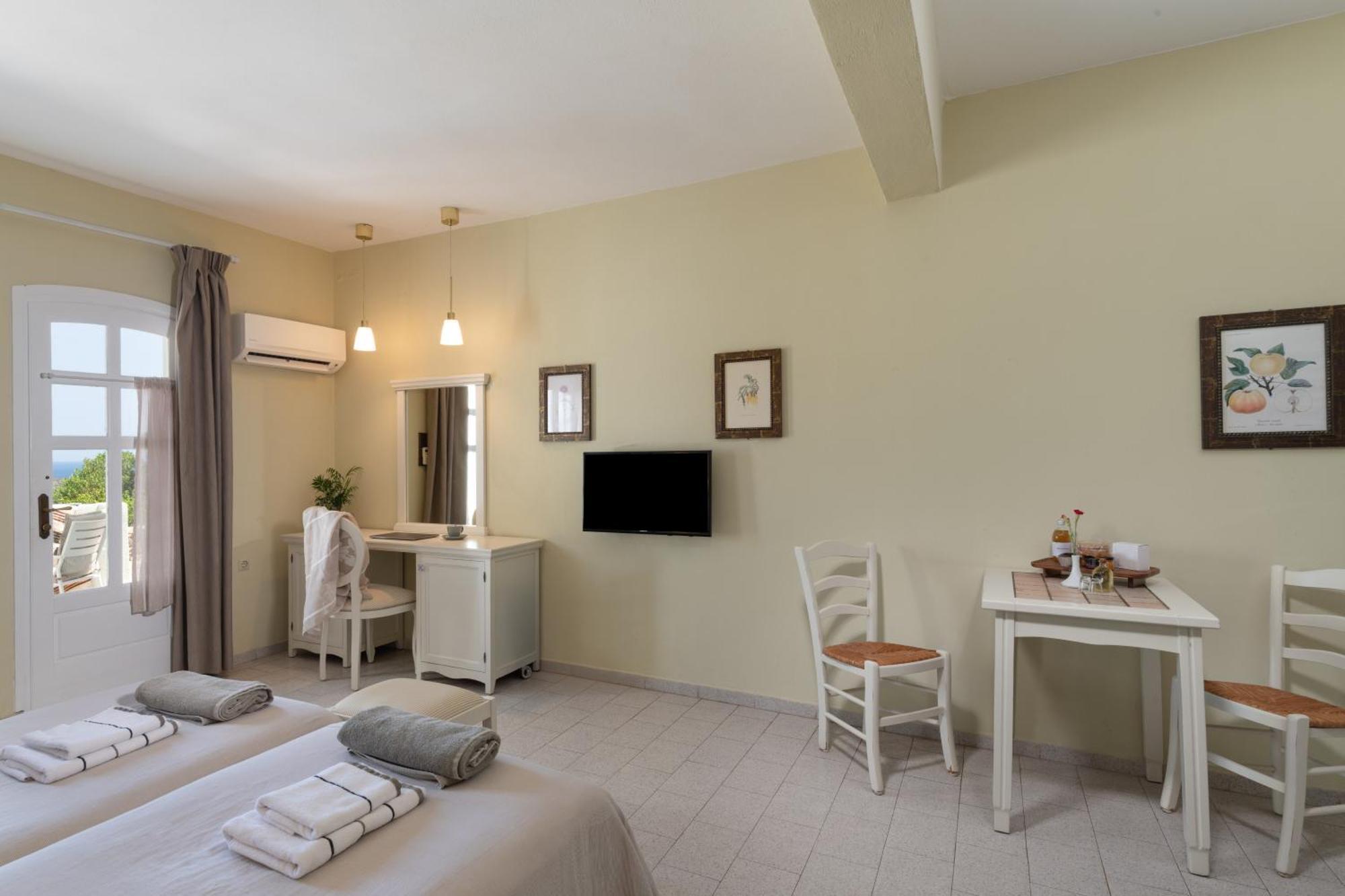 Adrakos Apartments (Adults Only) เอลุนดา ภายนอก รูปภาพ